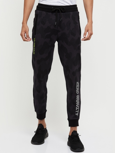 

max Men Black & purple Camouflage Printed Joggers