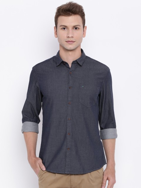 

Indigo Nation Men Navy Slim Fit Self-Design Casual Shirt, Navy blue