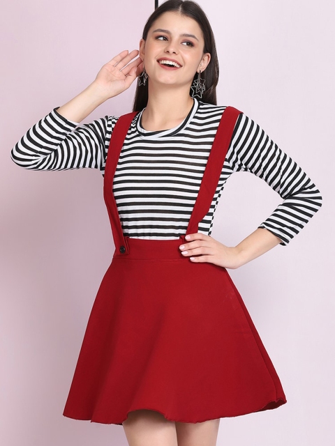 

BUY NEW TREND Women Maroon Solid Mini Skirt