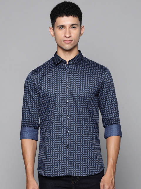

Flying Machine Men Black & Blue Printed Slim Fit Pure Cotton Casual Shirt
