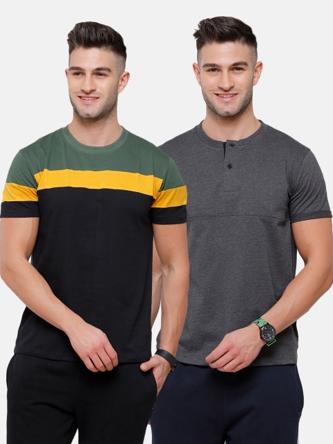 

MADSTO Men Black & Grey 2 Henley Neck Slim Fit T-shirt