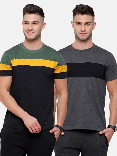 

MADSTO Men Black & Charcoal 2 Striped Slim Fit T-shirt