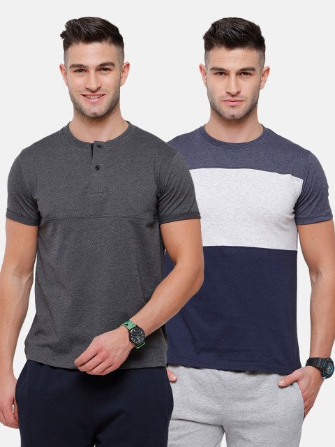 

MADSTO Men Grey & Blue 2 Henley Neck Slim Fit T-shirt