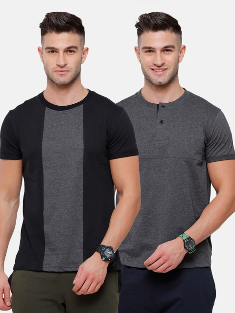 

MADSTO Men Black & Grey 2 Henley Neck Slim Fit T-shirt