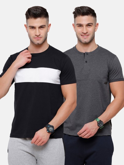 

MADSTO Men Black & Charcoal 2 Henley Neck Slim Fit T-shirt