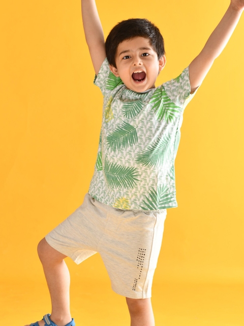 

Anthrilo Boys White & Green Printed Cotton T-shirt with Shorts