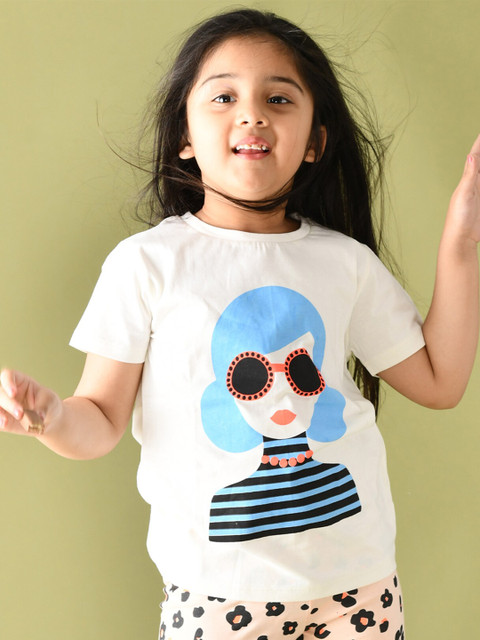 

Anthrilo Girls White & Pink Printed Sunglasses T-shirt with Leopard Leggings