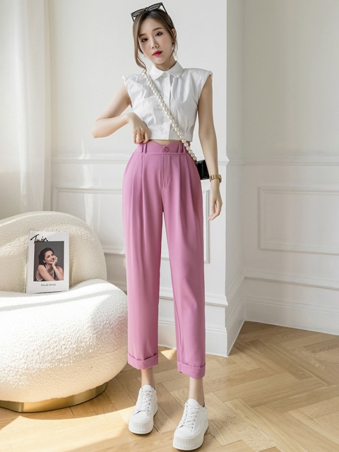 

La Aimee Women Black Loose Fit High-Rise Trousers