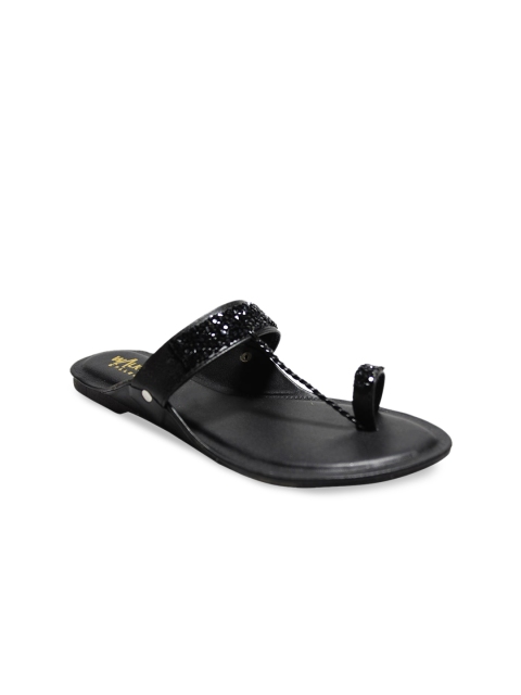 

WALK N STYLE COLLECTION Women Black Textured One Toe Flats