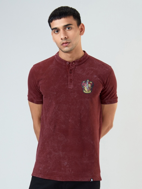 

The Souled Store Men Maroon Henley Neck Applique T-shirt