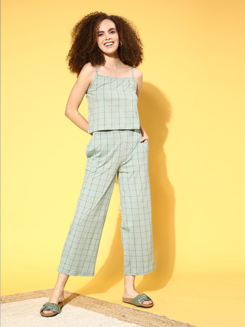 

Kanvin Women Green Checked Bed to Beach PJ Set