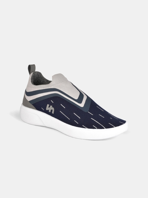 

Flatheads Women Navy Blue & Grey Colourblocked SoftKnit Slip-On Sneakers