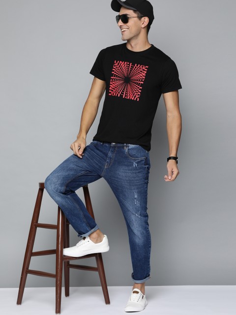 

HERE&NOW Men Black & Red Typography Printed T-shirt
