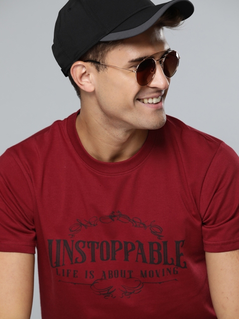 

HERE&NOW Men Maroon & Black Typography Printed T-shirt