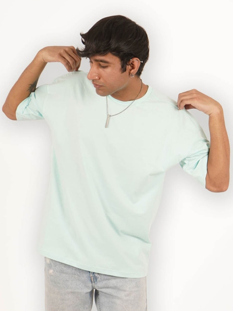 

Melangebox Men Light Blue Drop Shoulder Oversized T-shirt