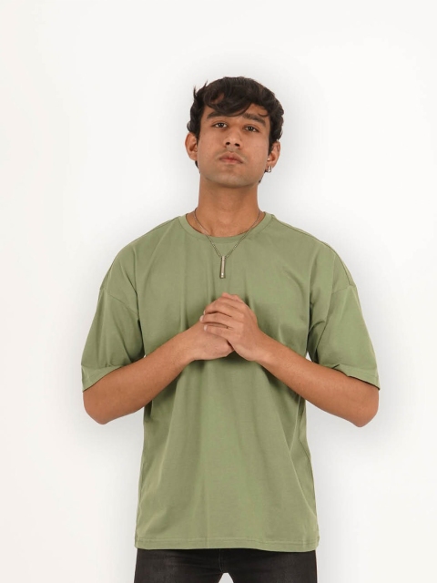 

Melangebox Men Green Drop-Shoulder Sleeves T-shirt