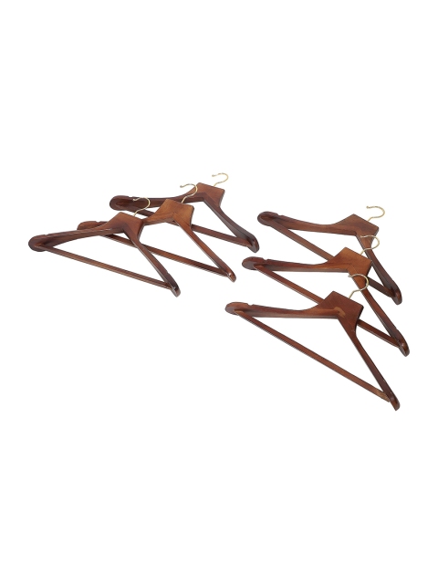 

BEVERLY STUDIO Set Of 6 Brown Solid Wooden Hanger