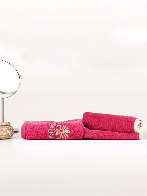 

LUSH & BEYOND Unisex Set Of 3 Red & White Printed 500 GSM Cotton Towels Set
