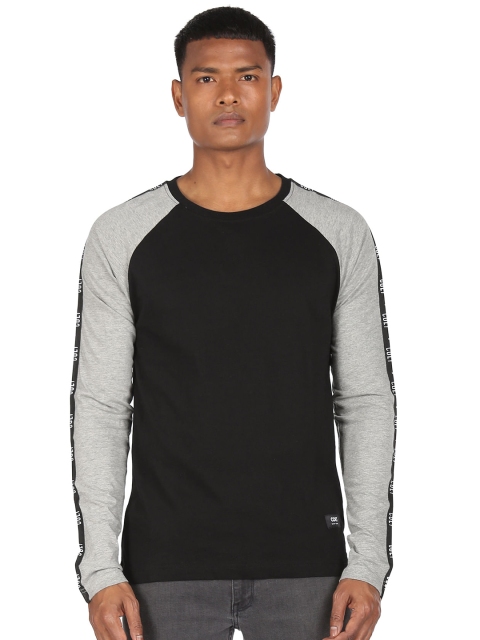 

Colt Men Black Striped T-shirt