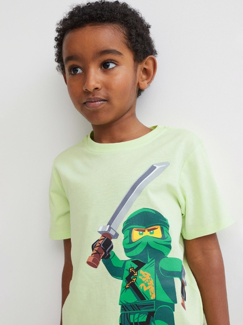 

H&M Boys Green Cotton Round Neck Printed T-shirt