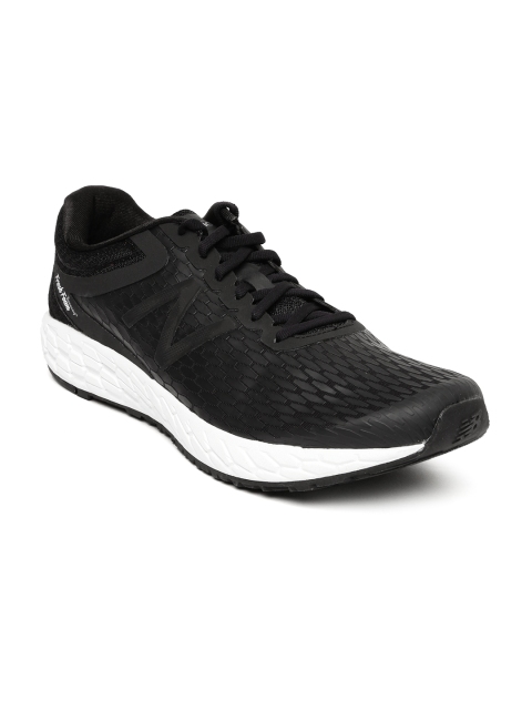 

New Balance Men Black Boracay Running Shoes