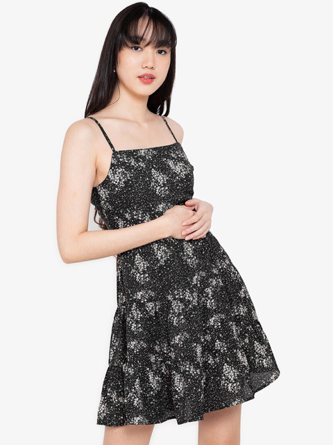 

ZALORA BASICS Women Black & White Printed Dress