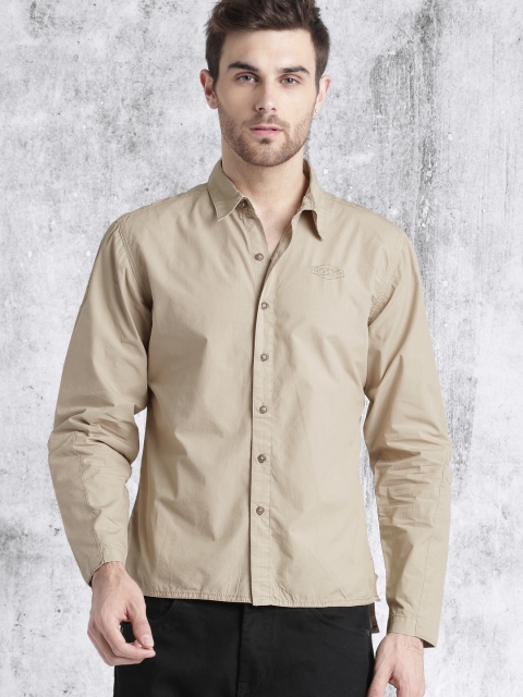 

Roadster Men Beige Regular Fit Solid Casual Shirt