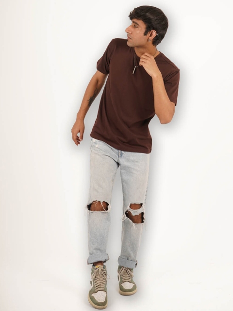 

Melangebox Men Brown Half Sleeve Round Neck Tshirt