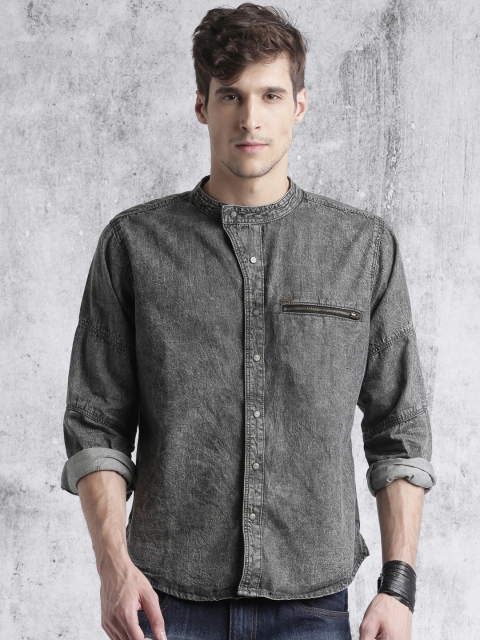 

Roadster Men Charcoal Grey Regular Fit Faded Casual Shirt