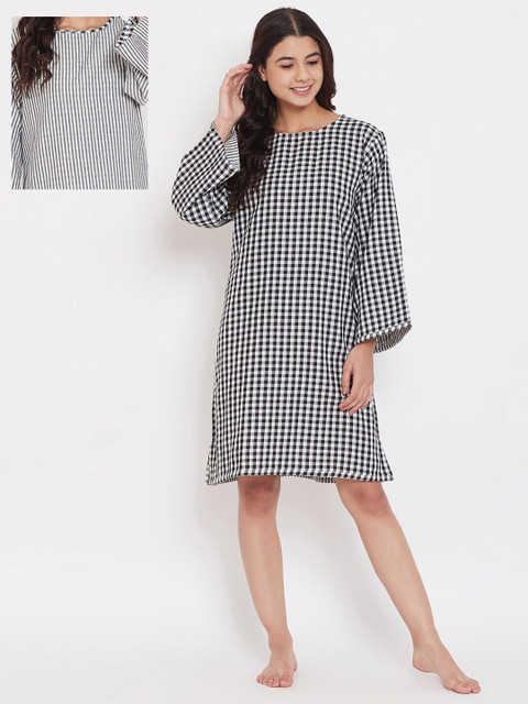 

The Kaftan Company White Reversible Cotton Checked Nightdress