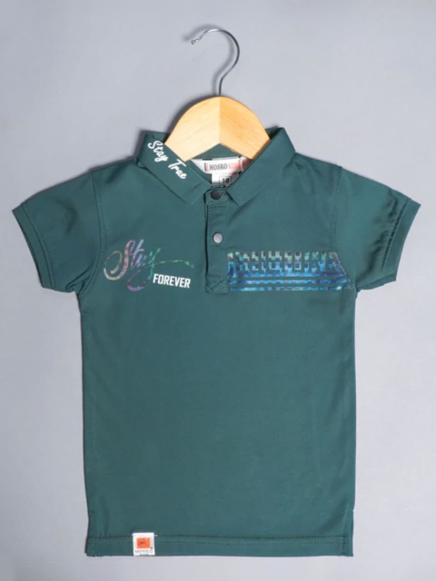 

Mumkins Boys Green Typography Printed Polo Collar T-shirt