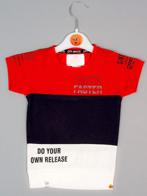 

Mumkins Boys Red Black and White Colourblocked Round Neck Half Sleeve T-shirt