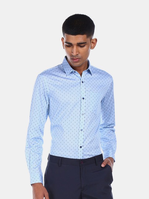 

Excalibur Men Blue Printed Casual Shirt