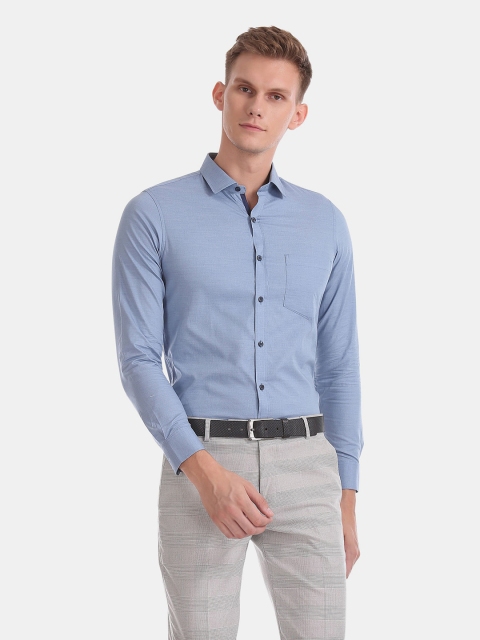 

Excalibur Men Blue Slim Fit Casual Shirt