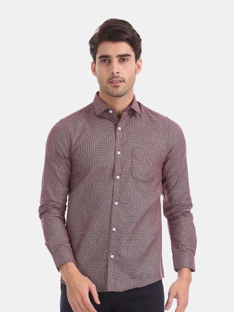 

Excalibur Men Red Slim Fit Printed Casual Shirt
