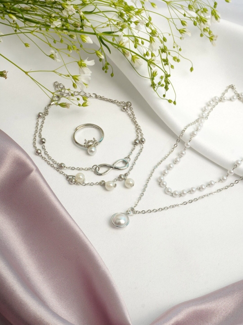 

Ferosh Silver-Plated Pearl Infinity Jewellery set