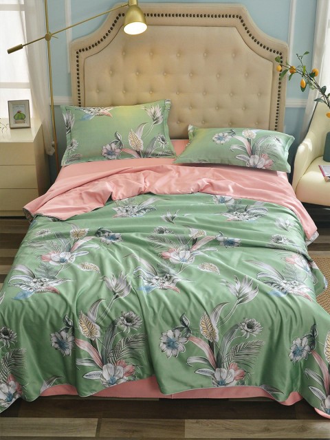 

JC Collection Green & White Floral Summer 120 GSM Double Bed Quilt