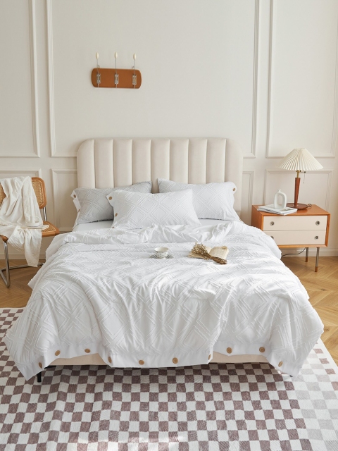 

JC Collection White Textured Bedding Set