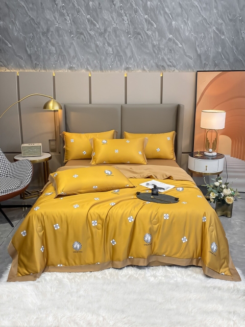 

JC Collection Yellow & White Printed Double King Bedding Set