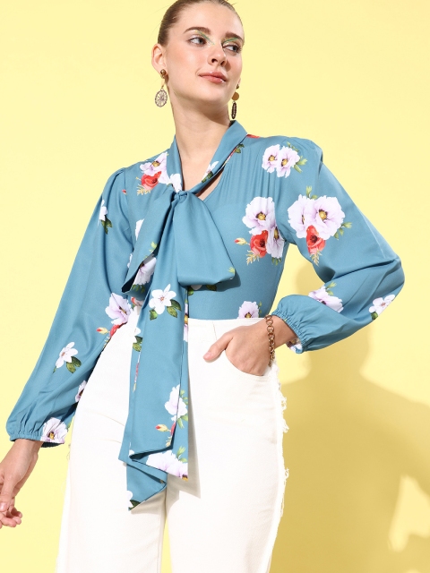 

StyleCast Stylish Blue Floral Twist & Knot Top