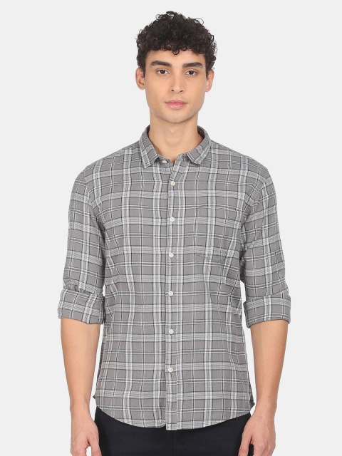 

Ruggers Men Grey Checked Casual Shirt