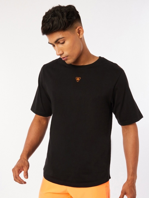

Bewakoof X Play Men Black Typography Printed Loose Sports T-shirt