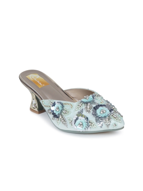 

The Desi Dulhan Women Sea Green Embellished Ethnic Kitten Mules