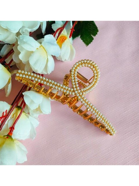 

ANNA CREATIONS Women Gold-Toned & White Pearl Embellished Claw Clip