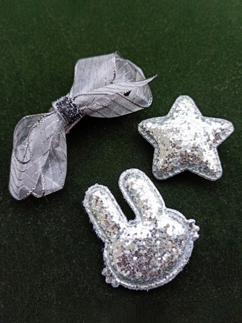 

ANNA CREATIONS Women Set Of 5 Grey & Silver-Toned Alligator Hair Clip