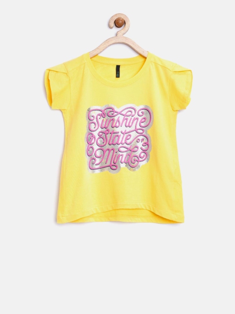 

United Colors of Benetton Girls Yellow Printed Round Neck T-shirt