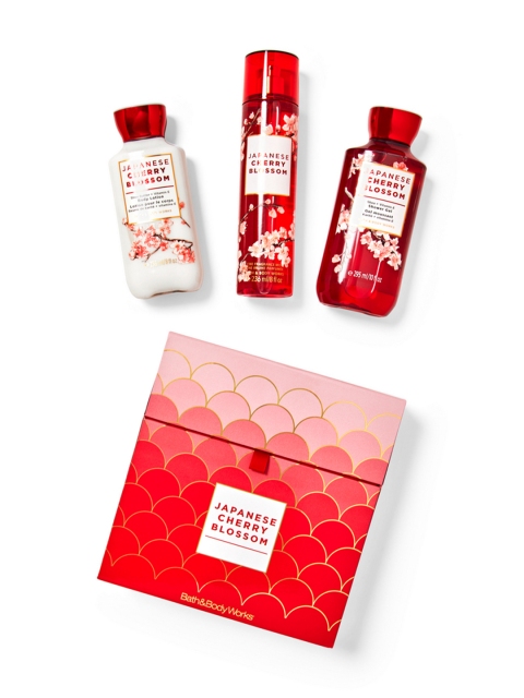 

Bath & Body Works Japanese Cherry Blossom Gift Box Set, Red