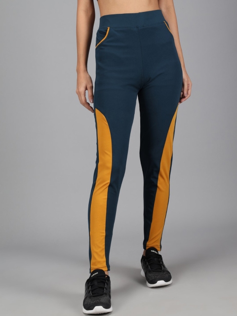

Darzi Women Blue Original Skinny Fit Trousers