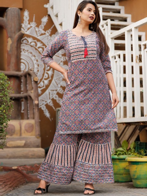 

SINGNI Women Blue Ethnic Motifs Printed Kurta with Palazzos & With Dupatta