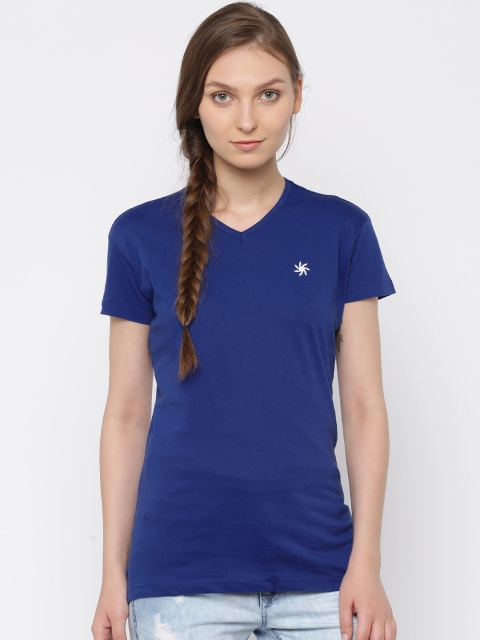 

Zeven Women Blue Solid T-shirt